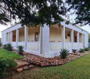 Rent an Old Karoo Farm House For Your Holiday Accommodation Steytlerville